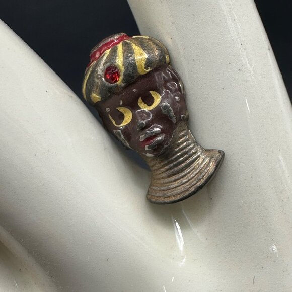 Vintage Button Pendant Blackamoor African Woman Figural Metal Red Accent Turban - Picture 1 of 7